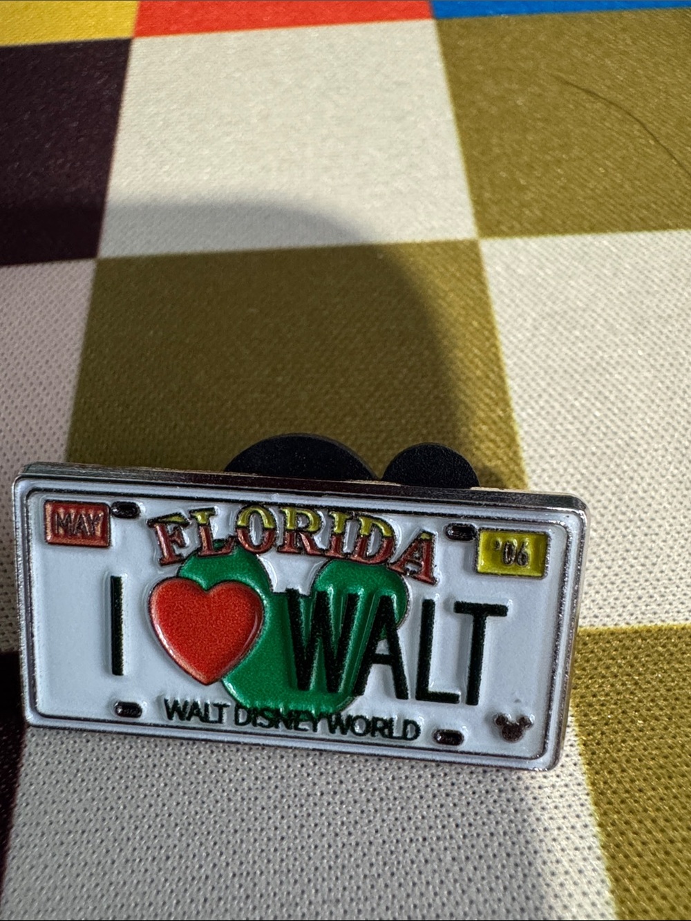 Disney Enamel License Plate Pin Set - lot of 8 - Picture 8 of 10